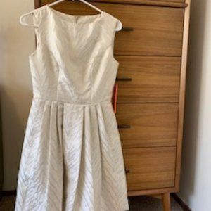 Monique Lhuillier dress